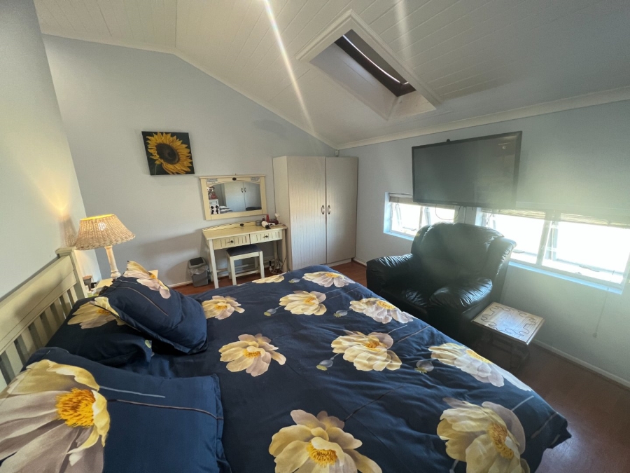 2 Bedroom Property for Sale in Keurboomstrand Western Cape